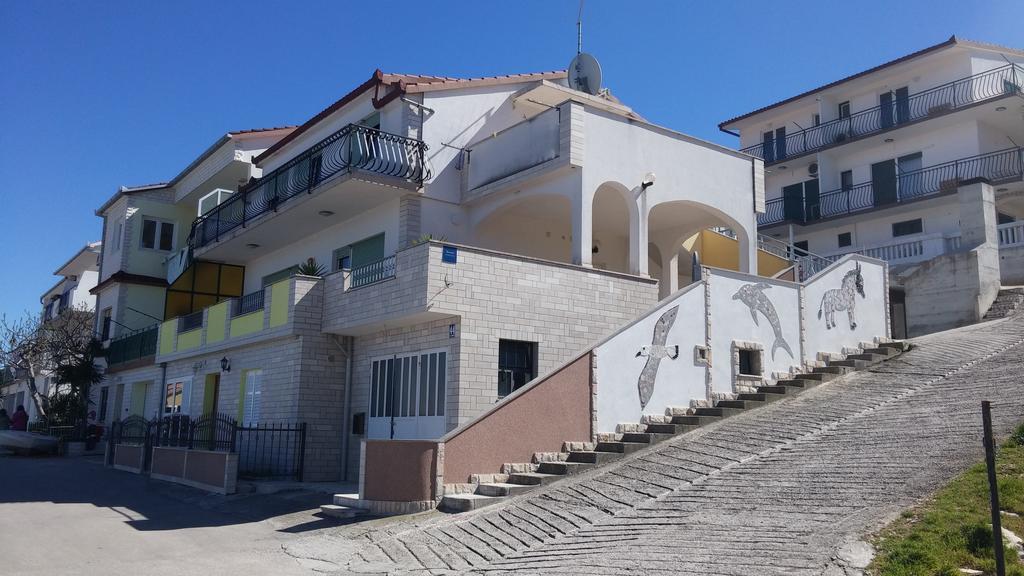 Apartment Karmen Трогір Екстер'єр фото