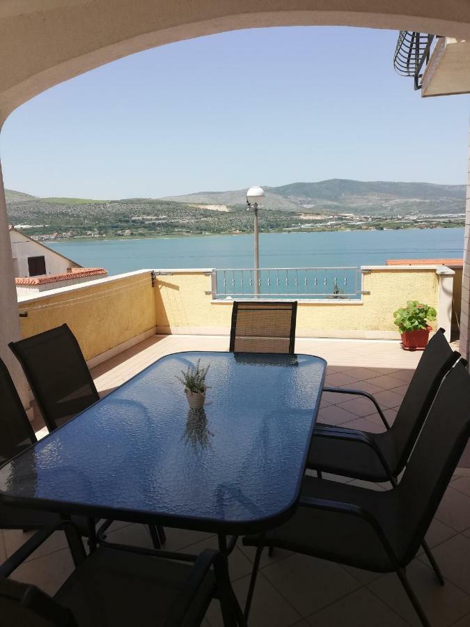Apartment Karmen Трогір Екстер'єр фото